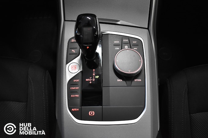 BMW 320d 48V xDrive Touring Business Advantage